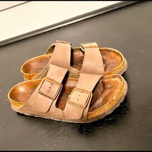 Sz 37 Birkenstock stone color